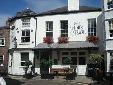 Holly Bush is the perfect spot for warming gastro pub cuisine with a menu that’s pleasing to all palates